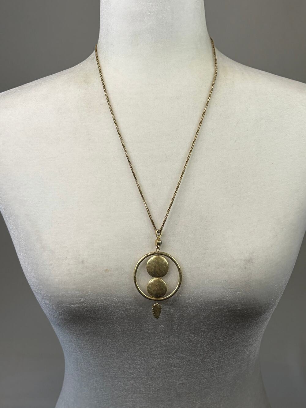 Lucky Brand Gold Tone Circle Leaf Pendant Long Necklace Slider Adjustable